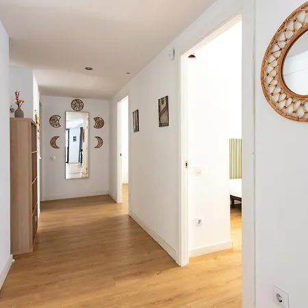 Lägenhet Staycampnou 3br With Balcony L'Hospitalet de Llobregat